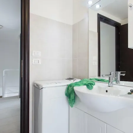 Tyche Apartment *