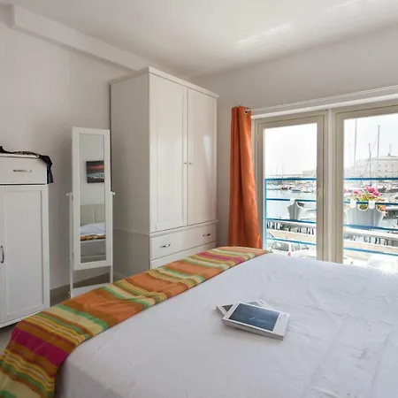 Apartment Tyche